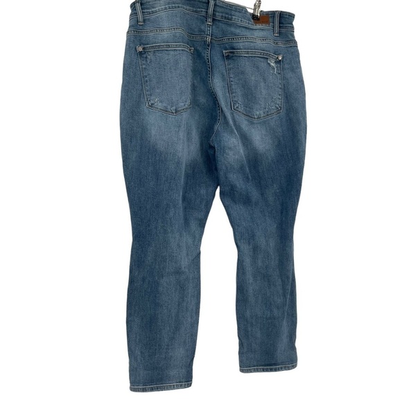 JUDY BLUE BOYFRIEND FIT MEDIUM WASH DENIM JEANS Distressed WOMENS SIZE 16W - Picture 2 of 10